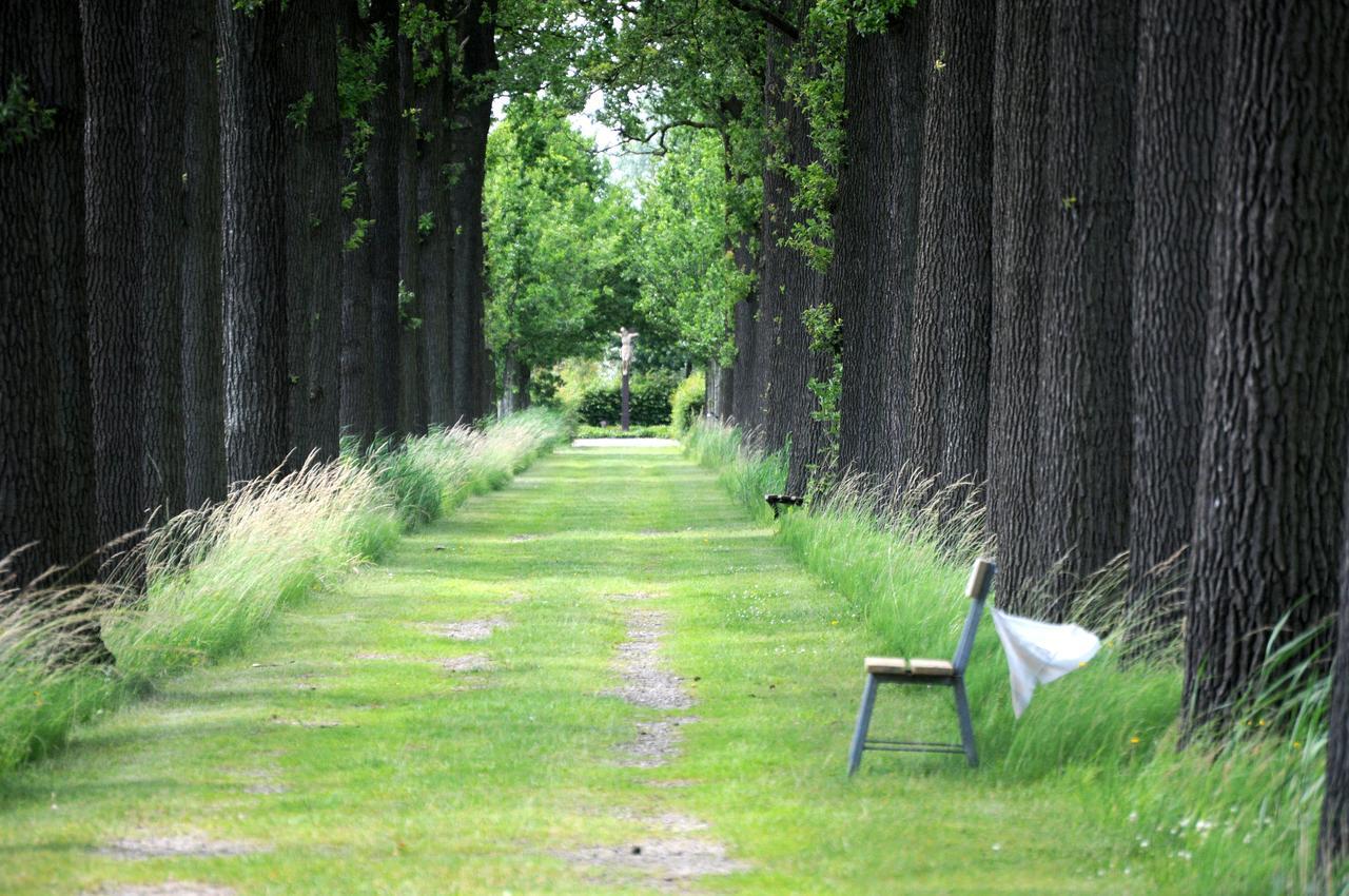 Herberg De Brabantse Kluis Aarle-Rixtel Exteriör bild